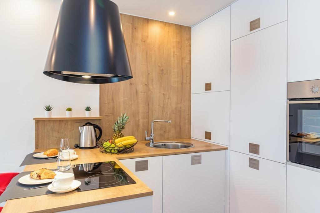 N&G New Apartment Stoja Beach بولا المظهر الخارجي الصورة